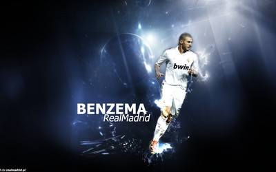 FB体育精华-B席训练中秀彩虹过人