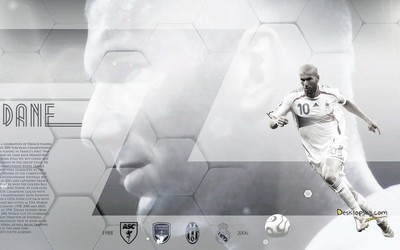 FB体育动态-久保建英抢断后助攻队友破门