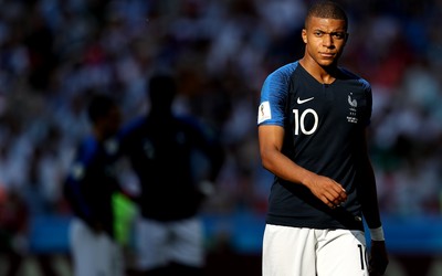 FB体育焦点-伊拉克队门将神扑拯救全队